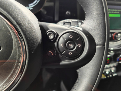 MINI Cooper SE 75 kW GPS CAMERA CARPLAY SIEGES CHAUFFANTS TETE HAUTE