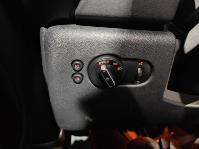 MINI Cooper SE 75 kW GPS CAMERA CARPLAY SIEGES CHAUFFANTS TETE HAUTE