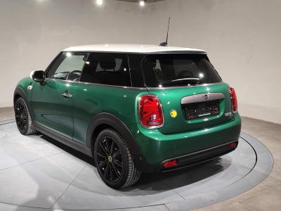 MINI Cooper SE 75 kW GPS CAMERA CARPLAY SIEGES CHAUFFANTS TETE HAUTE