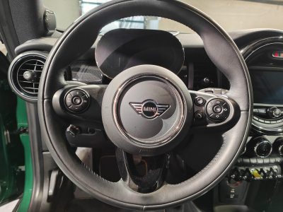 MINI Cooper SE 75 kW GPS CAMERA CARPLAY SIEGES CHAUFFANTS TETE HAUTE