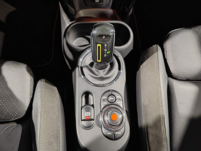 MINI Cooper SE 75 kW GPS CAMERA CARPLAY SIEGES CHAUFFANTS TETE HAUTE