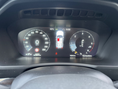 Volvo XC90 VOLVO XC90 AWD LEDER 360 KAMERA PANO AHK 7 SITZE SOUND HEAD UP