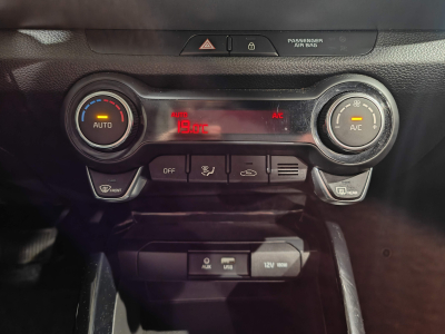 Kia Stonic 1.0 GDTI GPS CARPLAY CAMERA CLIM AUTO
