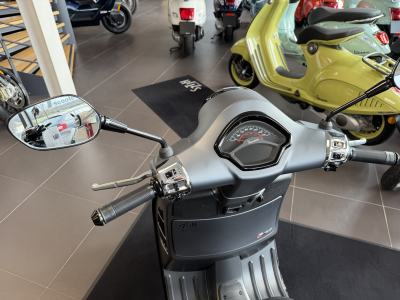 Vespa GTS 125 Super Sport