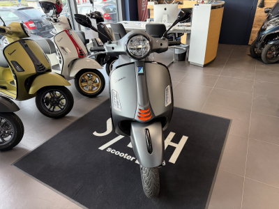 Vespa GTS 125 Super Sport