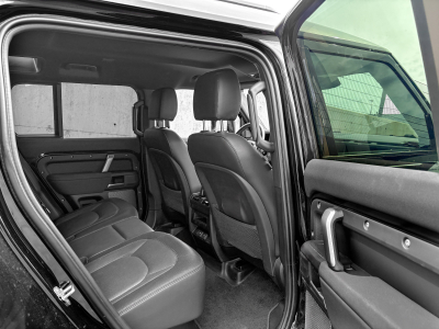 Land-Rover Defender DEFENDER 110 3.0 D200/ PANORAMA/ AHK/APPLE CAR PLAY