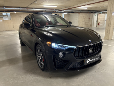 Maserati Levante MODENA Q4 / CAMERA 360/ ACC/ PANORAMA/