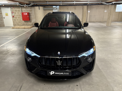 Maserati Levante MODENA Q4 / CAMERA 360/ ACC/ PANORAMA/