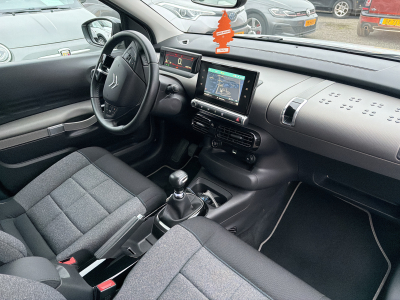 Citroën C4 Cactus 1.2 SHINE 110CV MANU