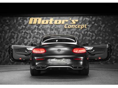 Mercedes-Benz C 63 AMG S Coupé V8 Bi-turbo