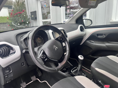 Peugeot 108 Roland Garros VTI 82