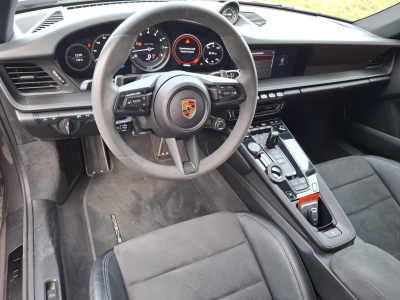 Porsche 911 Carrera 4 GTS PDK