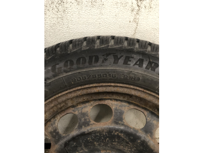 Jantes acier + Pneus hiver 16