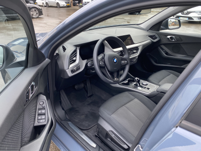 BMW 118 118i A 136cv 2xPDC Apple Carplay LED