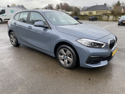 BMW 118 118i A 136cv 2xPDC Apple Carplay LED