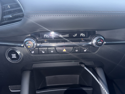 Mazda 3 SEDAN 2.0 SKYACTIV-G 6AT 186HP SKYCRUISE