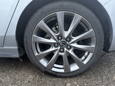 Mazda 3 SEDAN 2.0 SKYACTIV-G 6AT 186HP SKYCRUISE