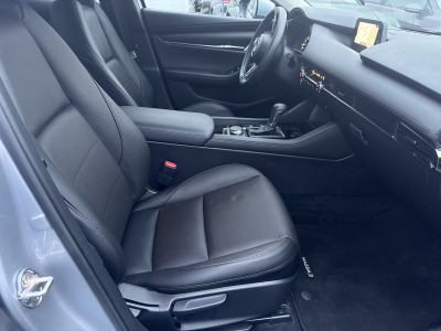 Mazda 3 SEDAN 2.0 SKYACTIV-G 6AT 186HP SKYCRUISE