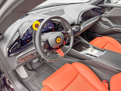 Ferrari Purosangue PUROSANGUE V12 /CARBON/NERO PUROSANGUE/PRIVAT