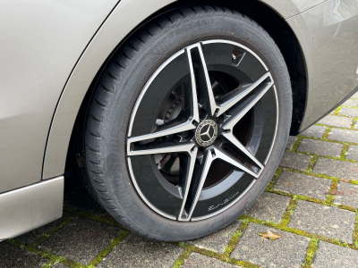 Mercedes-Benz C 200 C 200 d Limousine AMG LINE/PANO/CARBON