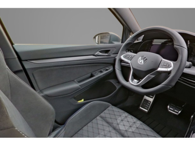 Volkswagen Golf 1.5 eTSI mHEV 150 DSG R-Line