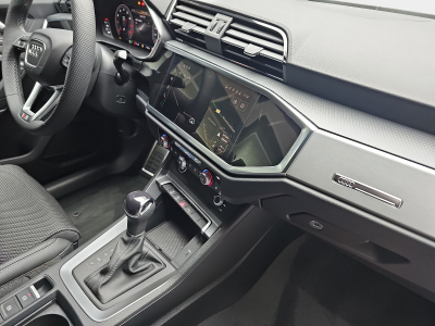 Audi Q3 35 TFSI S-Tronic 150  S-Line