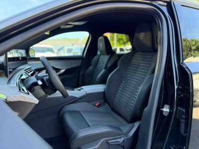 Peugeot 3008 1.2 Hybrid 145 E-DSC6 GT