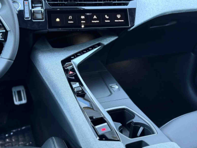Peugeot 3008 1.2 Hybrid 145 E-DSC6 GT