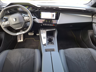 Peugeot 408 1.2 PureTech GT EAT8