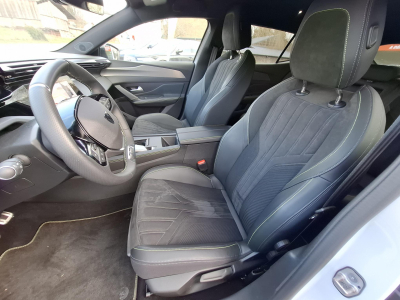 Peugeot 408 1.2 PureTech GT EAT8