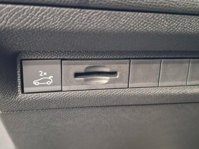 Peugeot 408 1.2 PureTech GT EAT8