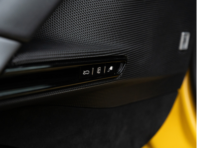 Ferrari SF90 Spider CARBONE | LIFT | CAMERA 360 | JBL | TVA