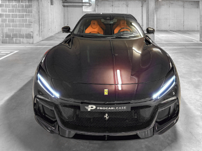 Ferrari Purosangue PUROSANGUE V12 /CARBON/NERO PUROSANGUE/PRIVAT