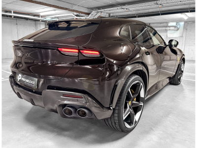 Ferrari Purosangue PUROSANGUE V12 /CARBON/NERO PUROSANGUE/PRIVAT