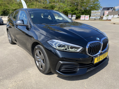 BMW 116 116d 115cv Navi 2xPDC Apple CarPlay