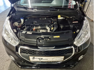 Peugeot 208 1.6 HDI 92 STYLE 1 HAND