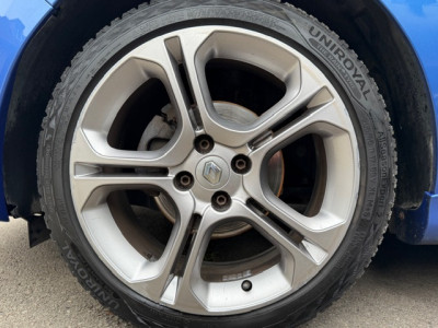 Renault Clio TCe 120 GT Sport Auto. Grandtour