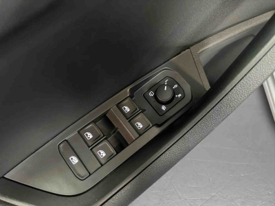 Skoda Karoq 1.5 TSi 150 DSG SELECTION +