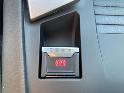 Peugeot 308 1.5 BlueHDI 130 EAT8 ALLURE