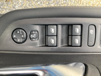 Peugeot 208 1.2 PureTech Hýbrid 110 E-DSC6 Allure