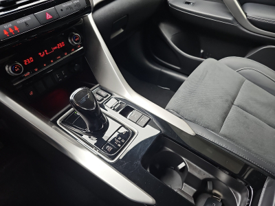 Mitsubishi Eclipse Cross 2.4 MIVEC PHEV CVT Select