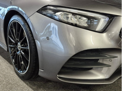 Mercedes-Benz A 180 AMG LINE CUIR NAVI 1 HAND