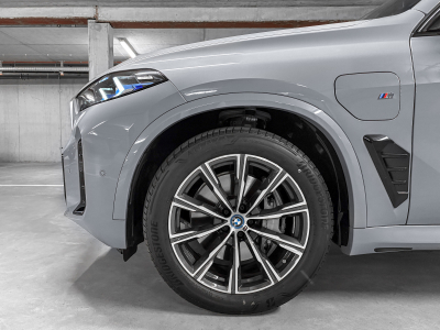 BMW X5 X5 50 e xDrive M/ACC/PANO/AHK/HYBRIDE/SUSPENSION/360°/LED LASER