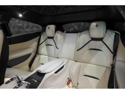 Ferrari GTC4Lusso 6.3 V12 - BLEU TOUR DE FRANCE