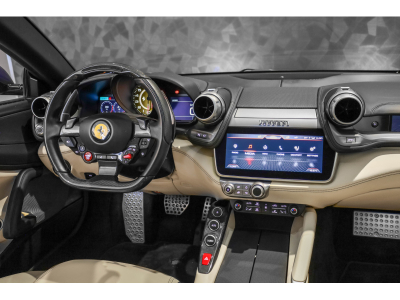 Ferrari GTC4Lusso 6.3 V12 - BLEU TOUR DE FRANCE