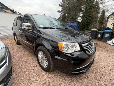 Lancia Voyager Gold/SD/7xSitzer/LEDER/DVD/KAMERA/VOLL