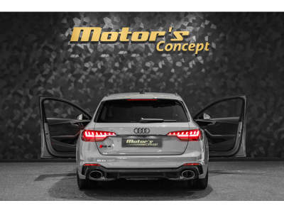 Audi RS4 AVANT 2.9 V6 QUATTRO