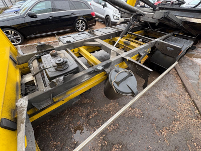 Mercedes-Benz Sprinter II 519 / Schiebeladeflache/