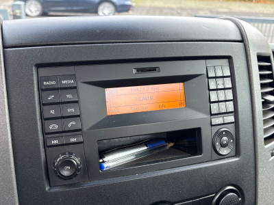 Mercedes-Benz Sprinter II 519 / Schiebeladeflache/