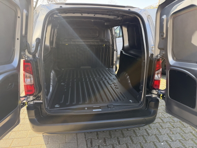 Opel Combo L2H1 EAT8 130 3 Sitzer/Kamera/Klimaauto